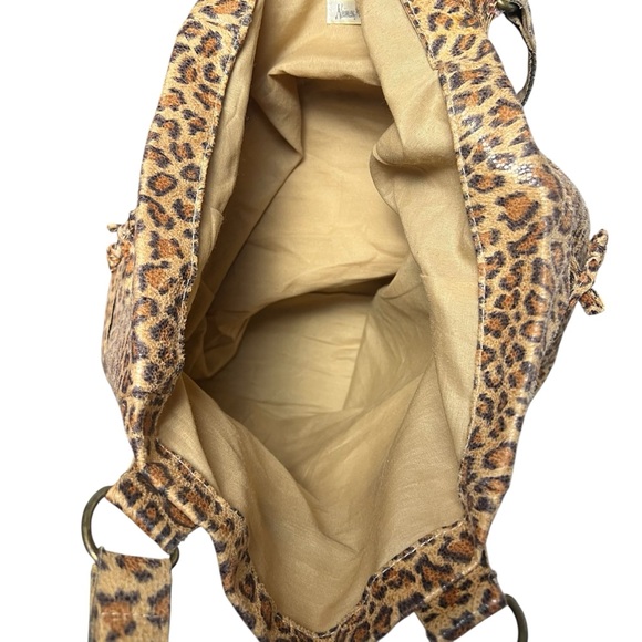 Neiman Marcus Tan & Black Leopard Print
Tote Bag Animal Print Lux - Picture 4 of 9